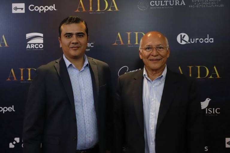 Viven sinaloenses una historia de amor con ‘Aída’