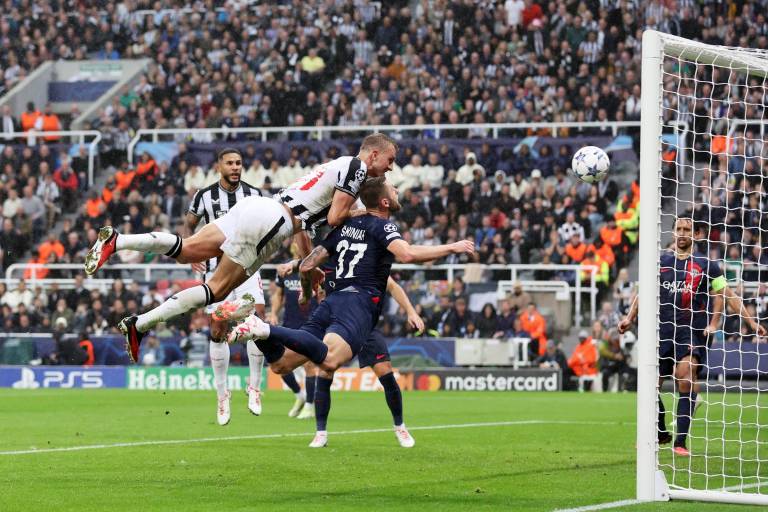 PSG fue borrado en su visita al Newcastle al caer por marcador de 4-1