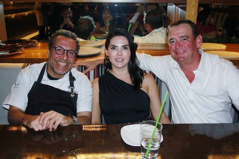 Presenta Cayenna a sus clientes y amigos nuevos platillos de temporada