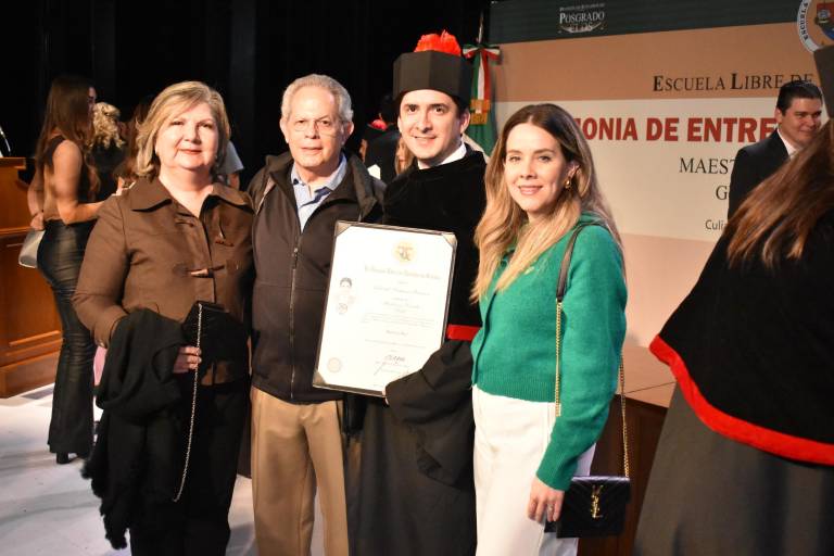 Son Maestros en Derecho Fiscal