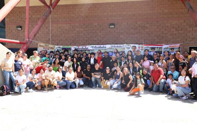 Reciben con entusiasmo a la delegación sinaloense de tiro deportivo; llega cargada de medallas