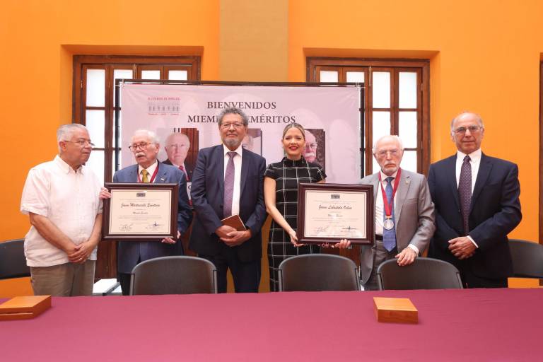 Reconoce El Colegio de Sinaloa a Miembros Eméritos