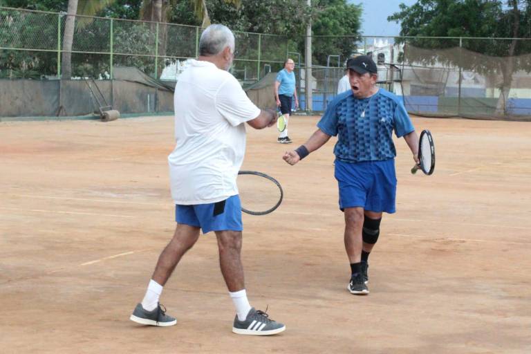 Surgen los campeones del Torneo de Tenis del Día del Padre en el Muralla
