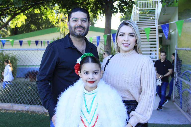 Participan papás, alumnos y maestros en la ExpoSenda