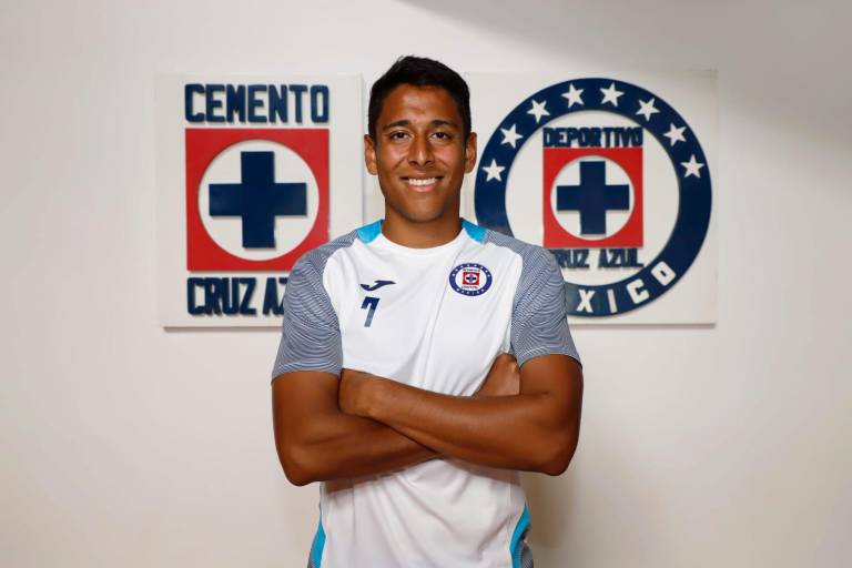 Regresa Luis Romo a Cruz Azul con la misión de volver a brillar