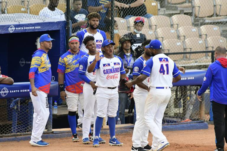 Colombia vapulea a Venezuela y avanza a la final de la Serie del Caribe