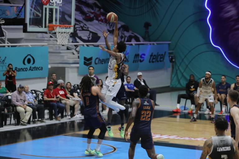 Venados Basketball respira en la serie al vencer a Ángeles