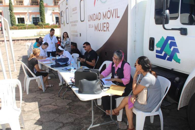 Mujeres rosarenses responden al programa de prevención ‘Ruta Rosa’