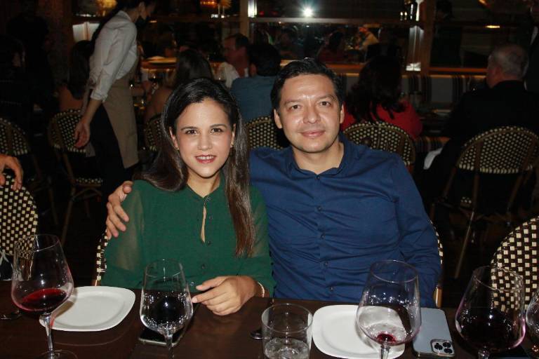 Presenta Cayenna a sus clientes y amigos nuevos platillos de temporada