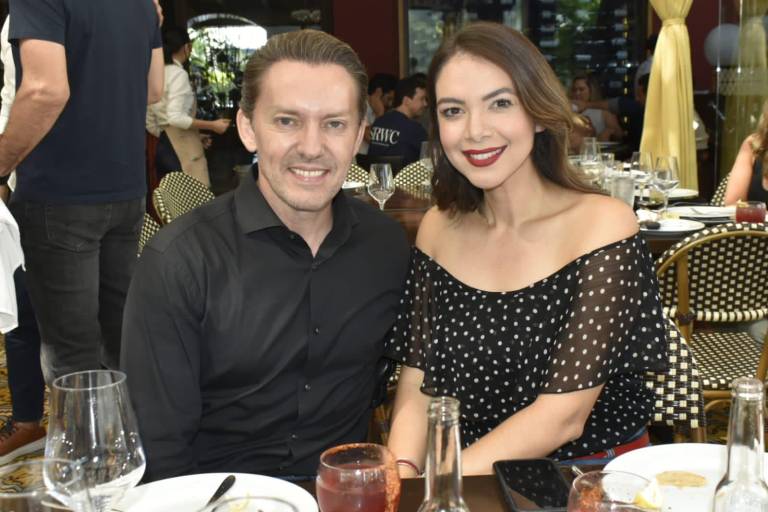 El maestro taquero Héctor Beltrán recibe homenaje de Cayenna