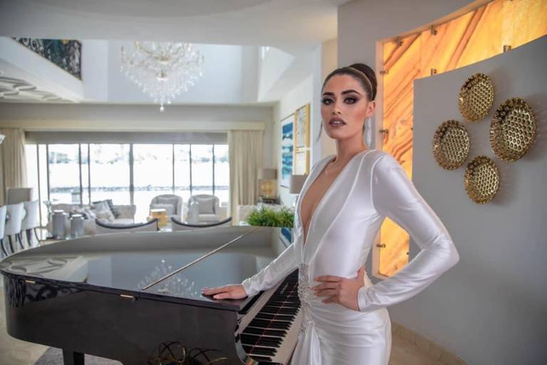 Brianda Lizárraga, hija del líder de la Banda MS, se lanza oficialmente como cantante