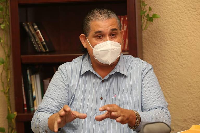Cesan a Jorge Contreras de la Operadora de Playas de Mazatlán