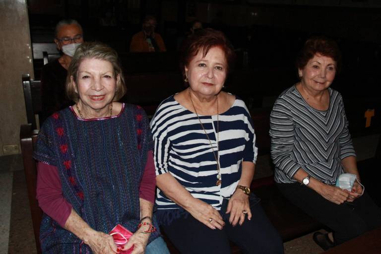 Viven una Navidad musical en la parroquia de la Sagrada Familia