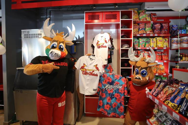 Inauguran la tercera sucursal de la tienda Venados Market