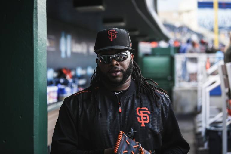 Johnny Cueto pacta con los Medias Blancas