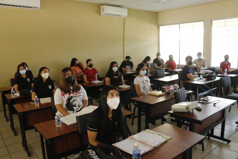 Espera la UAS que 70% de su alumnado regrese este lunes a clases