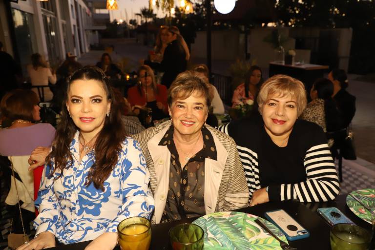 Ámbar Marbella Chicuate se despide de su soltería