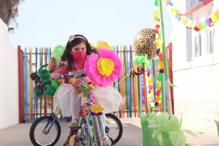 Reciben a la primavera con paseo en el Colegio SEBEC
