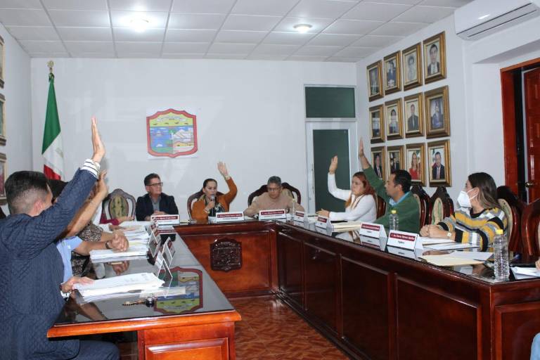 Aprueban venta de alcohol en Oxxo frente a secundaria de Escuinapa