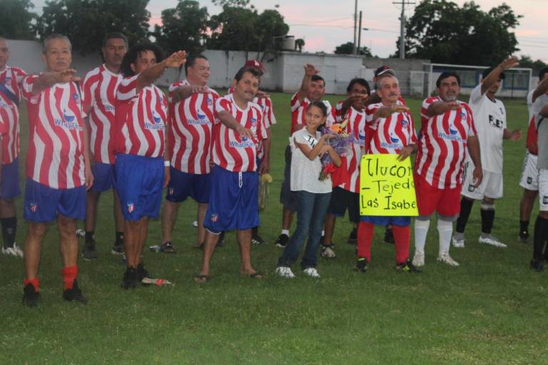 Ponen en marcha Liga de Futbol Oro de Escuinapa
