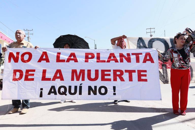 Protestan contra la planta de amoniaco de Topolobampo en visita presidencial en Guamúchil