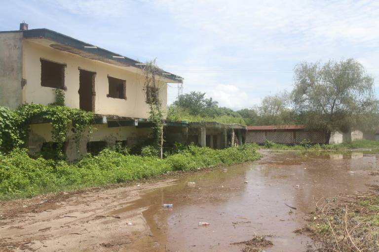 Cubre nuevamente el agua de la Presa Picachos casas del antiguo poblado de San Marcos