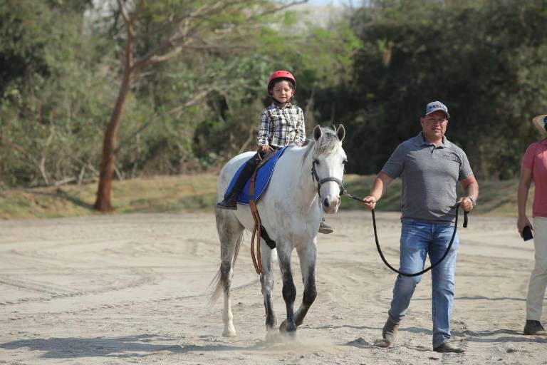 Inauguran Club Hípico y la Escuela de Equitación Ecuestre Mazatlán