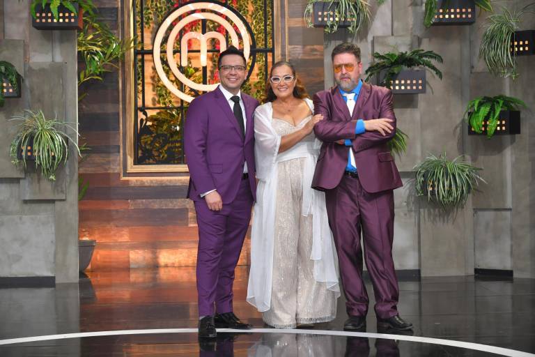 Busca Adriana Salcedo saborear el triunfo en Masterchef México