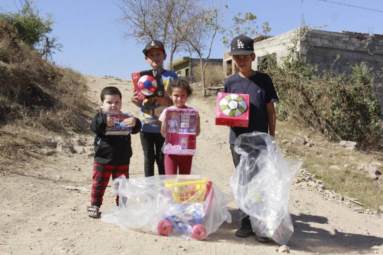 Cumple Noroeste con entrega de juguetes de campaña Sé un Rey Mago