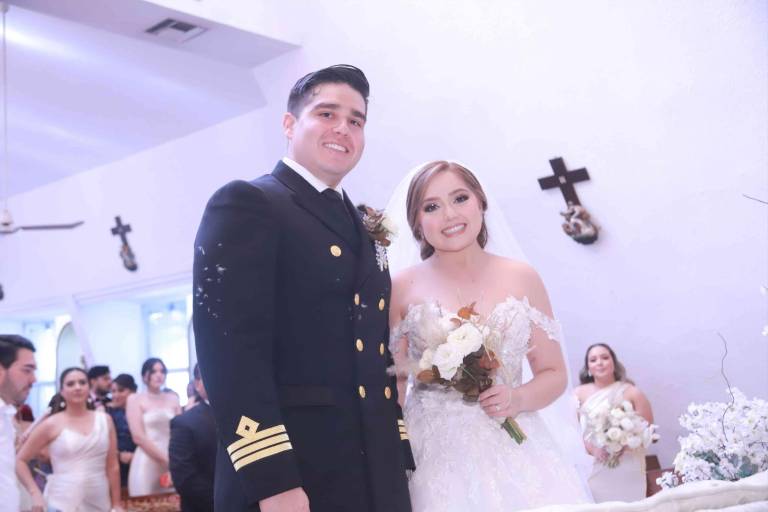 Andrea del Carmen y Arturo Isaac se dan el ‘sí’ ante el altar