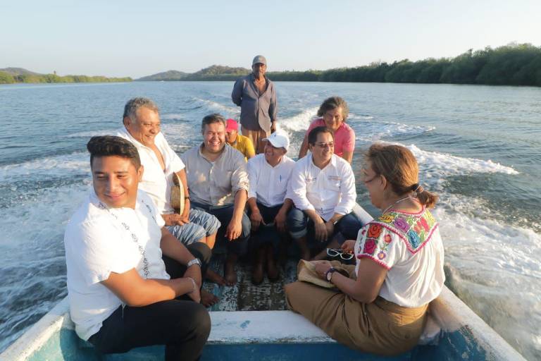 Otorga Gobierno de México una facilidad administrativa a productores pesqueros socios o integrantes de Cooperativas de producción que cuenten con concesión o permiso del Gobierno Federal para explotar los recursos marinos o silvícolas