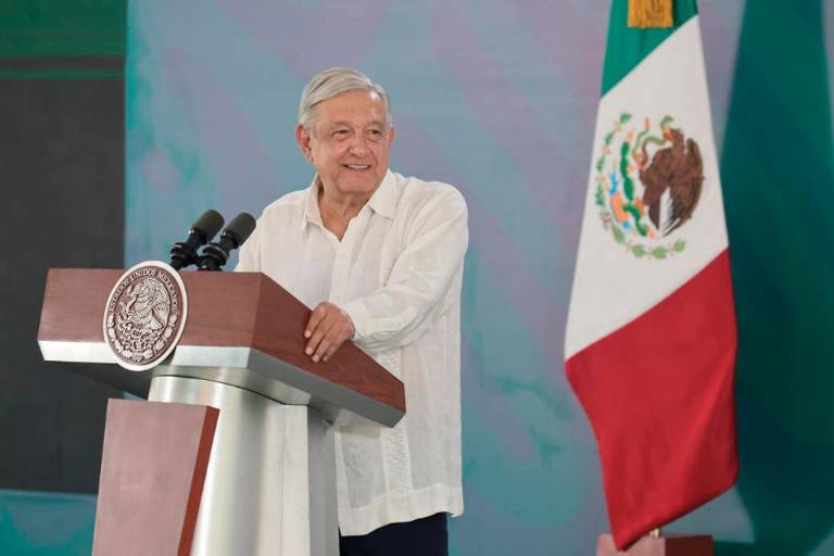 Legal, pero ‘inmoral’, liquidación de Lorenzo Córdova en el INE, dice AMLO