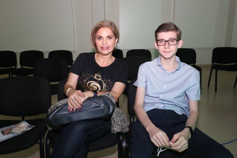 Alumnos de Casa Pacífica realizan Recital de Invierno