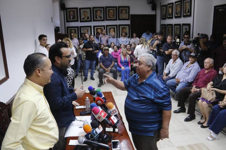 Entregan primas de jubilación a trabajadores sindicalizados del Ayuntamiento de Culiacán