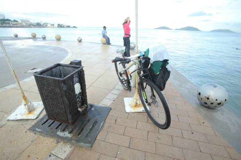 A tres años de su remodelación, el malecón de Mazatlán requiere mantenimiento