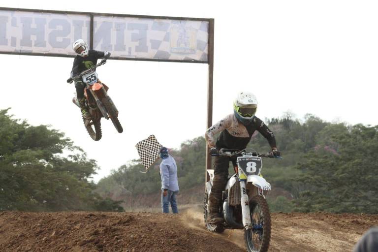 Adrenalina al máximo se vive en Regional de Motocross Zona Norte, en Mazatlán