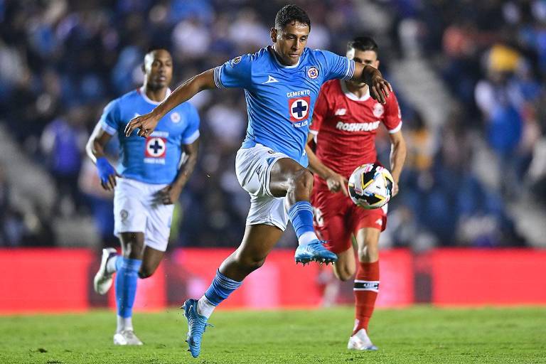 Cruz Azul arrebata empate de último minuto al Toluca