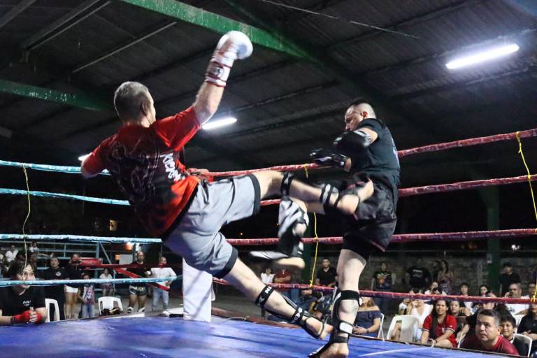Realizan fogueo de kickboxing previo a competencias municipales, estatales y nacionales