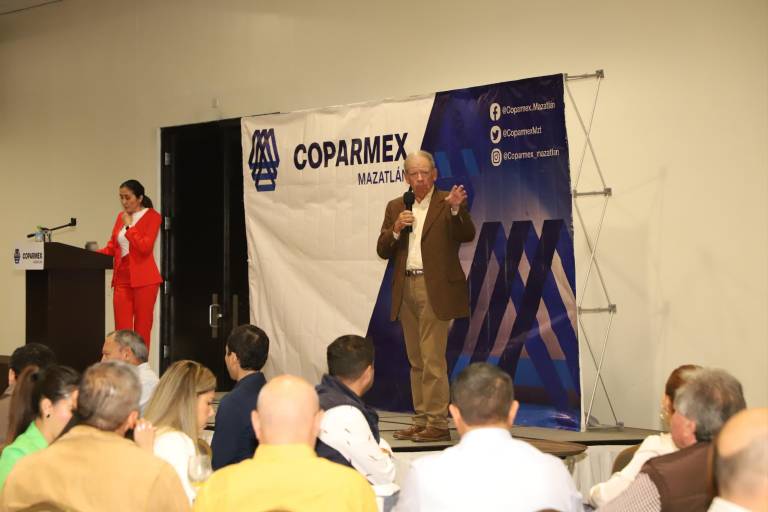 Invita Emilio Goicoechea a empresarios a unirse en pro de Mazatlán