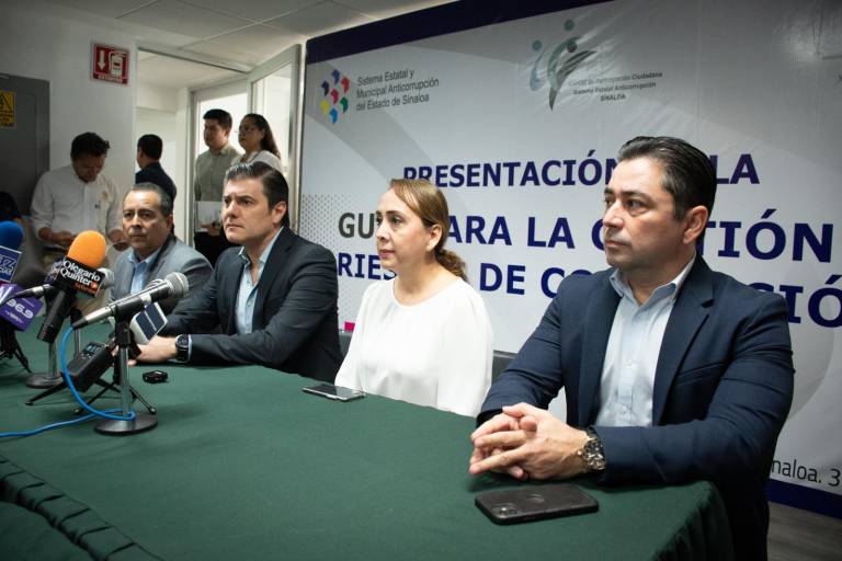 Presentan guía para combatir la corrupción en órganos internos