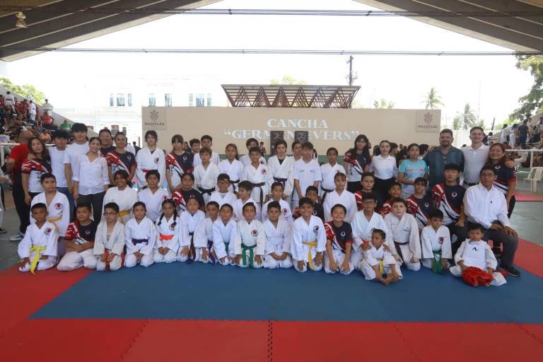 Competitivo y ameno domingo familiar se vive en la Copa Karate Noroeste 2024