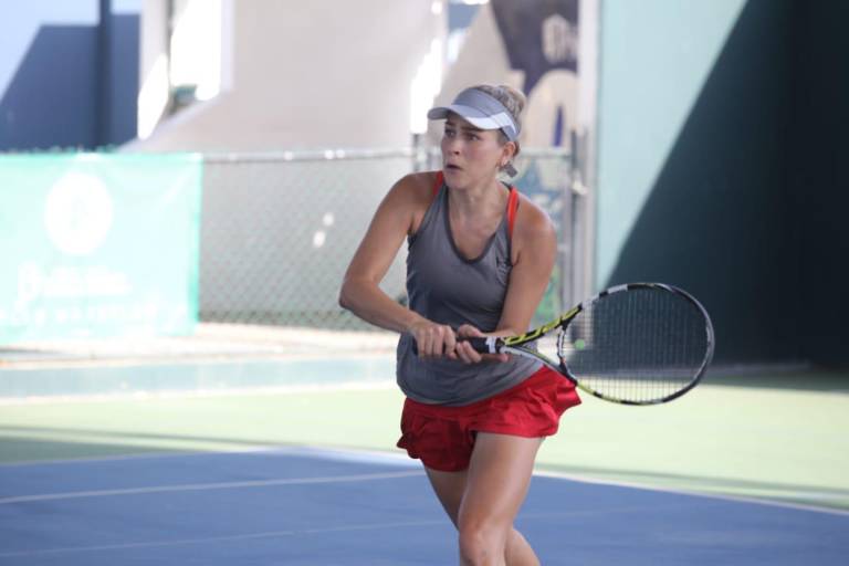 Rouse Olea muestra clase en Torneo de Tenis Bajo Techo Mazatlán Open 2021