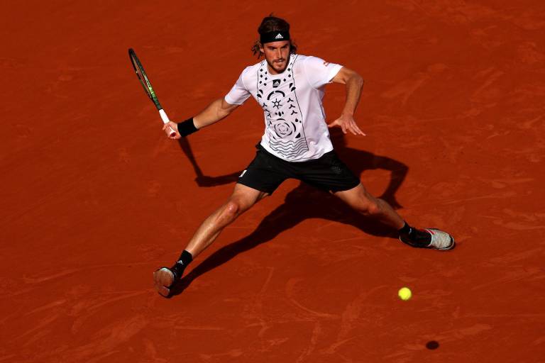 Stéfanos Tsitsipás se despidió de París tras caer ante Holger Rune