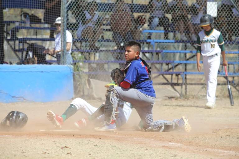 Liga Muralla impone condiciones en casa en el Nacional de Beisbol Infantil Mayor Pesada