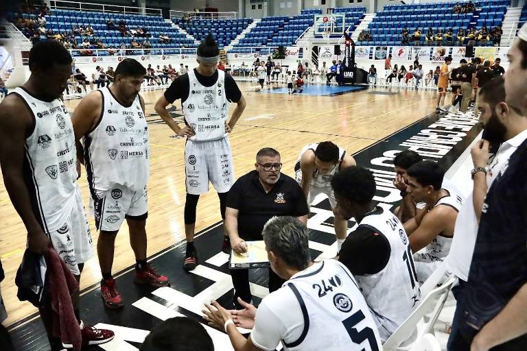Piratas Basketball sale en busca de recuperar el paso