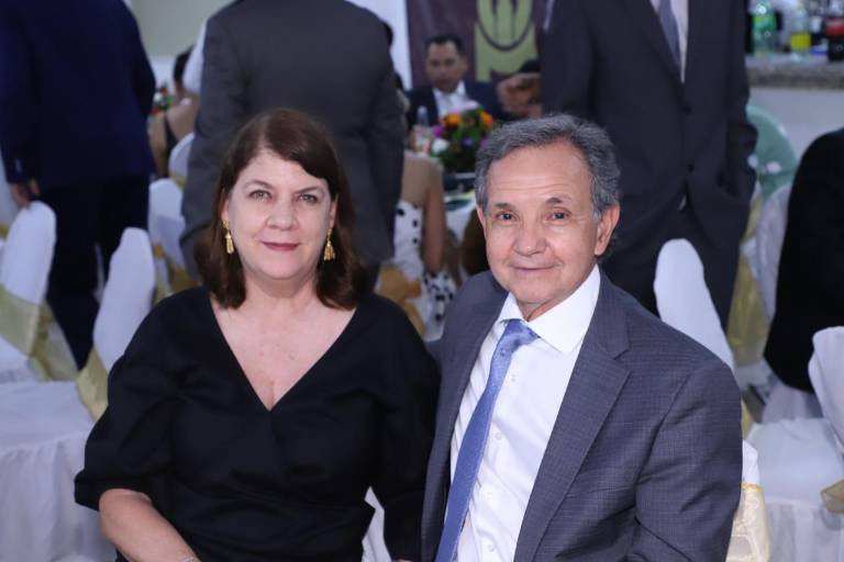 Entregan el Premio Anual de Ingeniería ‘Humberto Romero Navarro’ a Guillermo Trewartha