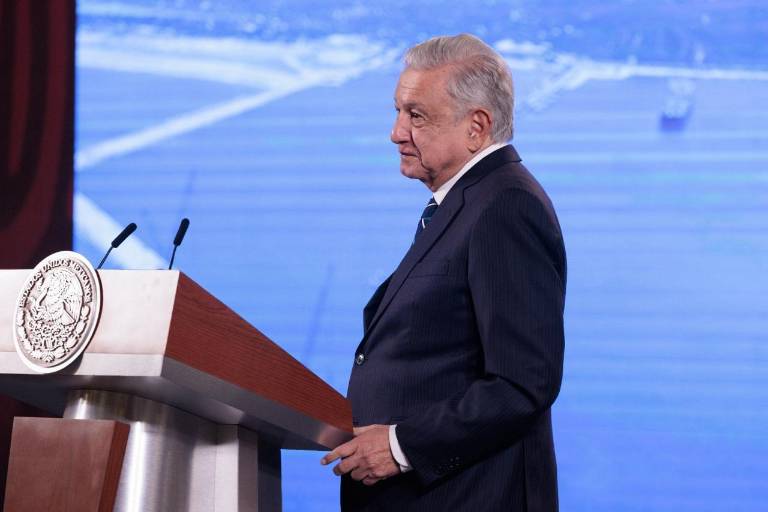 AMLO responde a críticas de Slim sobre ‘excesiva’ participación de militares en empresas públicas