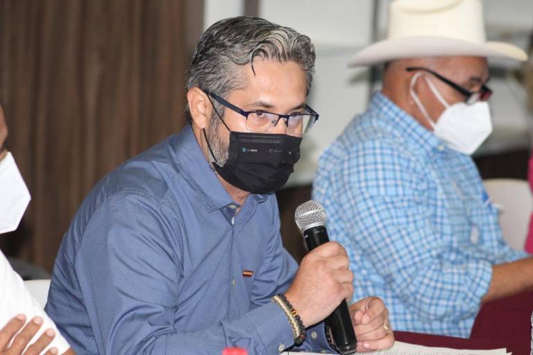 ‘No seguimos línea de Aurelia Leal, nos debemos a Guasave’, dice Regidor de Morena