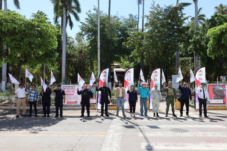 Arrancan operativo en Navolato para concientizar sobre el uso del casco y el polarizado oscuro