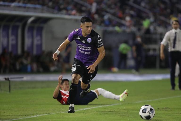 ¡A rezar! Mazatlán cae ante Chivas y está al borde de la eliminación